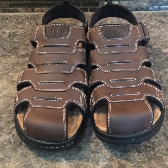 dockers sandals